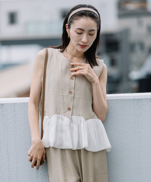 lodie（ロディ）の「【ラグジュアリー セットアップ】異素材フリルベストとワイドパンツ（セットアップ・レディース・ブラック/ベージュ・FREE）」の16枚目の写真