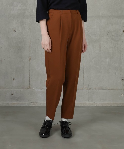 STUDIO PICONE(スタジオピッコーネ)の「UV冷感タックパンツ(その他パンツ・レディース・ブラック/ブラウン/ベージュ/ホワイト・LL/L/S/M)」の22枚目の写真