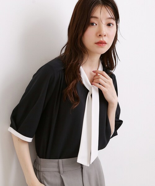 grove（グローブ）の「【洗濯機OK/シワになりにくい】1枚で華やぐ配色ボウタイブラウス（シャツ/ブラウス・レディース・ネイビー系4/ホワイト系3/ライトグレー系4・04/05/01/02/03）」の12枚目の写真