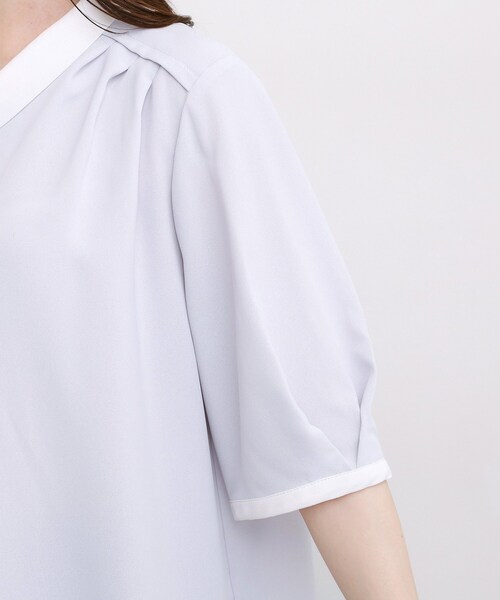 grove（グローブ）の「【洗濯機OK/シワになりにくい】1枚で華やぐ配色ボウタイブラウス（シャツ/ブラウス・レディース・ネイビー系4/ホワイト系3/ライトグレー系4・04/05/01/02/03）」の20枚目の写真