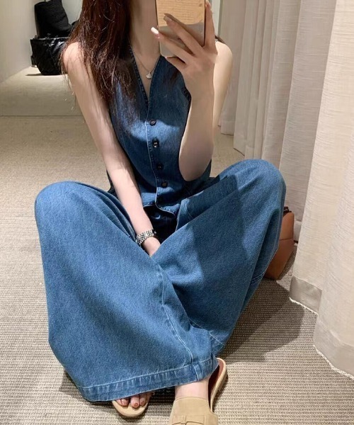 FAVORITO(ファヴォリート)の「デニムベストワイドパンツセットアップ(セットアップ・レディース・ブルー・S/M/L)」の6枚目の写真