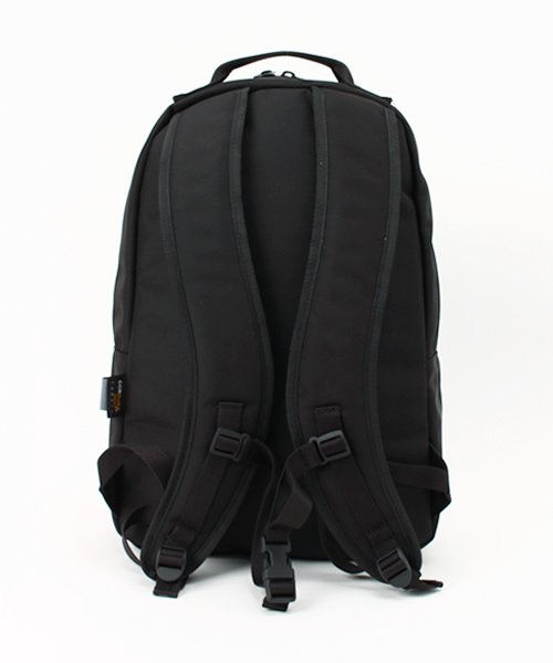 AMERICAN RAG CIE(アメリカンラグシー)の「C6(シーシックス) POCKET BACKPACK / 102-C-6-C1599(バックパック/リュック・メンズ・ブラック・FREE)」の3枚目の写真