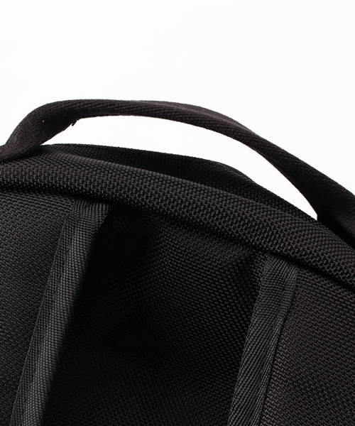 AMERICAN RAG CIE(アメリカンラグシー)の「C6(シーシックス) POCKET BACKPACK / 102-C-6-C1599(バックパック/リュック・メンズ・ブラック・FREE)」の4枚目の写真