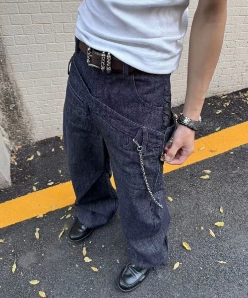 FreeZone(フリーゾーン)の「オフセットクロスデザイン ビッグワイドデニムパンツ(デニムパンツ・メンズ・ブルー・S/M/L)」の17枚目の写真
