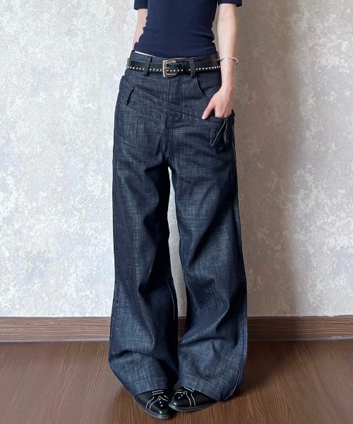FreeZone(フリーゾーン)の「オフセットクロスデザイン ビッグワイドデニムパンツ(デニムパンツ・メンズ・ブルー・S/M/L)」の2枚目の写真