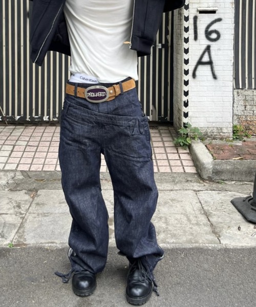 FreeZone(フリーゾーン)の「オフセットクロスデザイン ビッグワイドデニムパンツ(デニムパンツ・メンズ・ブルー・S/M/L)」の9枚目の写真