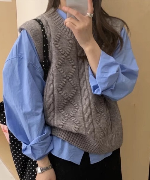 NANEA（ナネア）の「柄編みニットベスト（ベスト・レディース・モカ/アイボリー/レッド/グレー・フリー）」の8枚目の写真