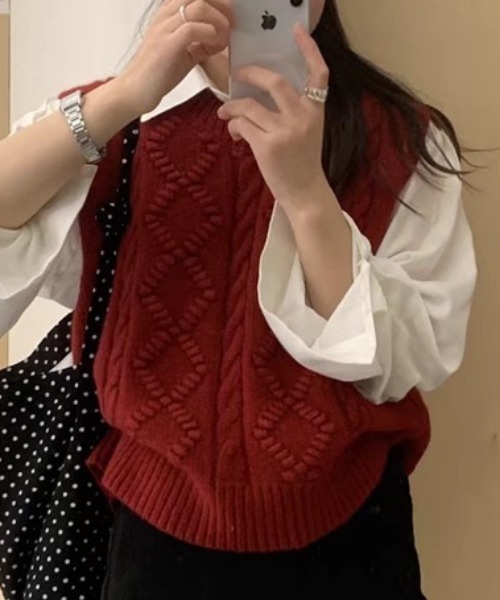 NANEA（ナネア）の「柄編みニットベスト（ベスト・レディース・モカ/アイボリー/レッド/グレー・フリー）」の10枚目の写真