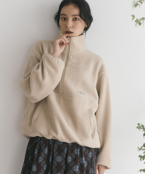 AMERICANA(アメリカーナ)の「Americana/アメリカーナ × Firsthand 別注 ハーフジップフリース(その他トップス・レディース・チャコールグレー/ダークブラウン/ベージュ/グレー・FREE)」の4枚目の写真