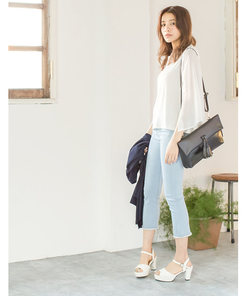 Re:EDIT(リエディ)の「アンクルストラップ太ヒールサンダル(サンダル・レディース・ブラック/シルバー/ホワイト/パイソン・MEDIUM/X-LARGE/SMALL/LARGE)」の7枚目の写真