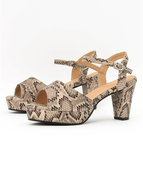 Re:EDIT(リエディ)の「アンクルストラップ太ヒールサンダル(サンダル・レディース・ブラック/シルバー/ホワイト/パイソン・MEDIUM/X-LARGE/SMALL/LARGE)」の4枚目の写真