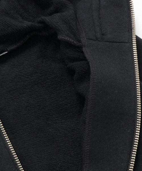 CHUBBYGANG（チャビーギャング）の「ハイネックジップアップ裏毛パーカー（パーカー・キッズ・ブラック/ライトグレー・110/130/160/100/120/150/140）」の8枚目の写真