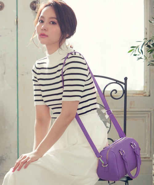 KOBE LETTUCE(コウベレタス)の「コンパクトミニボストンバッグ(ショルダーバッグ・レディース・アイボリー/ブラック/サックスブルー/ライトピンク/ピンク系その他/モスグリーン/キャメル/コーラルピンク/レッド/ブルー/シルバー/イエロー/ネイビー/ブラウン/ボルドー/ピンク系その他2/グレイッシュベージュ/マスタード/パープル/ブルー系その他・ONE SIZE)」の1枚目の写真