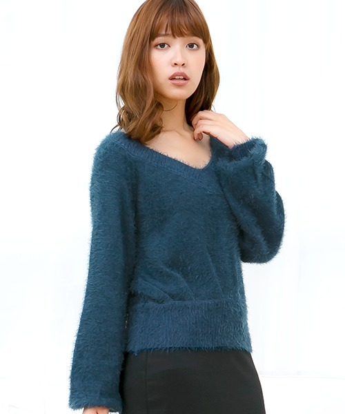 KOBE LETTUCE（コウベレタス）の「着るだけで冬の愛され顔に変身♪Vネックorタートルネック　ショート丈フェザーシャギーニットトップス/レディースセーター/神戸レタス[N1010]（ニット/セーター・レディース・アイボリー/サックスブルー/ピンクベージュ/キャメル/グレー/ブルーグリーン/パープル系その他2/ホワイト系その他2/イエロー系その他2/パープル系その他/イエロー系その他/ピンク系その他/グリーン系その他2/ブルー系その他2/ブルー系その他/ブラック系その他2/ピンク系その他4/ブラック系その他/グリーン系その他/ホワイト系その他/ピンク系その他3/ピンク系その他2・FREE）」の11枚目の写真