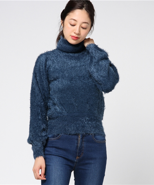 KOBE LETTUCE（コウベレタス）の「着るだけで冬の愛され顔に変身♪Vネックorタートルネック　ショート丈フェザーシャギーニットトップス/レディースセーター/神戸レタス[N1010]（ニット/セーター・レディース・アイボリー/サックスブルー/ピンクベージュ/キャメル/グレー/ブルーグリーン/パープル系その他2/ホワイト系その他2/イエロー系その他2/パープル系その他/イエロー系その他/ピンク系その他/グリーン系その他2/ブルー系その他2/ブルー系その他/ブラック系その他2/ピンク系その他4/ブラック系その他/グリーン系その他/ホワイト系その他/ピンク系その他3/ピンク系その他2・FREE）」の8枚目の写真