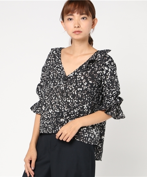 MOUSSY（マウジー）の「DYE FLOWER BLOUSE（シャツ/ブラウス・レディース・ブラック系その他/レッド系その他/ダークネイビー・FREE）」の11枚目の写真