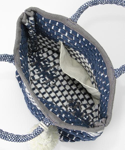 LBC（エルビーシー）の「グラフシェニールトート（トートバッグ・レディース・ネイビー/グレー/オレンジ・ONE SIZE）」の7枚目の写真