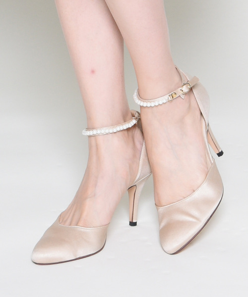 12Twelve Agenda（トゥエルブ　アジェンダ）の「パールストラップパンプス（ドレスシューズ・レディース・ベージュ/ブラック・L/M/S）」の2枚目の写真
