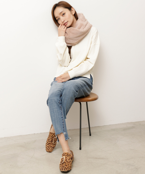 RAY CASSIN（レイカズン）の「袖ボリュームプチハイプル（Tシャツ/カットソー・レディース・ブラック/キャメル/キナリ/ラベンダー・FREE）」の12枚目の写真