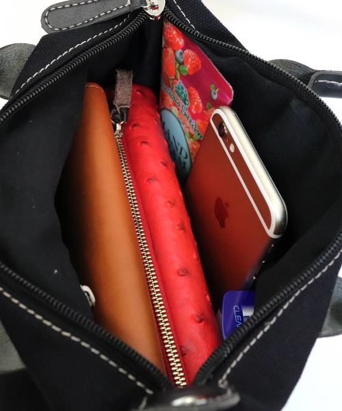 florist（フローリスト）の「プチフラップトラベルバッグ（エコバッグ/サブバッグ・レディース・ホワイト/ブラック/ベージュ/ネイビー/グレー・FREE）」の10枚目の写真