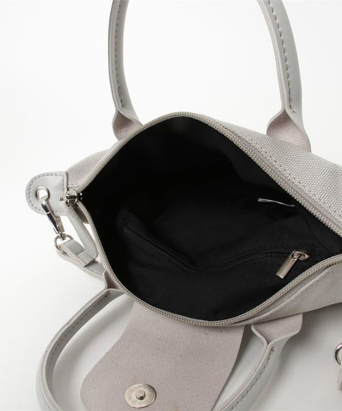 florist（フローリスト）の「プチフラップトラベルバッグ（エコバッグ/サブバッグ・レディース・ホワイト/ブラック/ベージュ/ネイビー/グレー・FREE）」の8枚目の写真