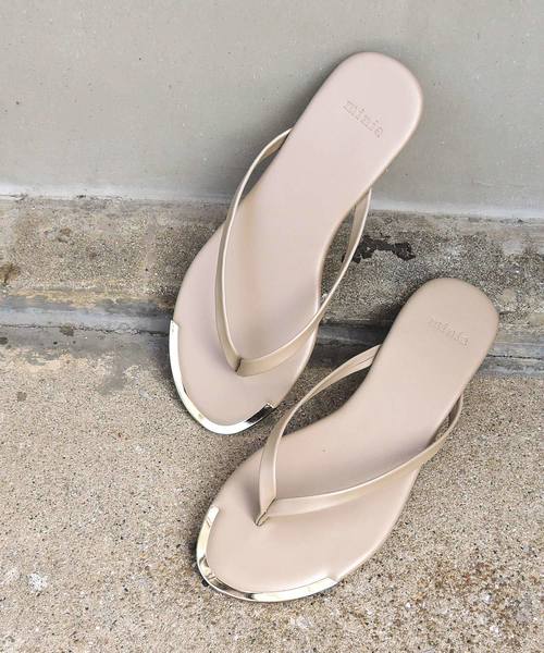 minia(ミニア)の「トングサンダル/フラットサンダル □(サンダル・レディース・ホワイト/ブラック/グリーン/パープル/シルバー/イエロー/ベージュ/ゴールド/パイソン/ブラウン系その他/ホワイト系その他/ライトグリーン・S/M/L/LL)」の6枚目の写真