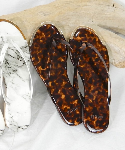 minia(ミニア)の「トングサンダル/フラットサンダル □(サンダル・レディース・ホワイト/ブラック/グリーン/パープル/シルバー/イエロー/ベージュ/ゴールド/パイソン/ブラウン系その他/ホワイト系その他/ライトグリーン・S/M/L/LL)」の5枚目の写真