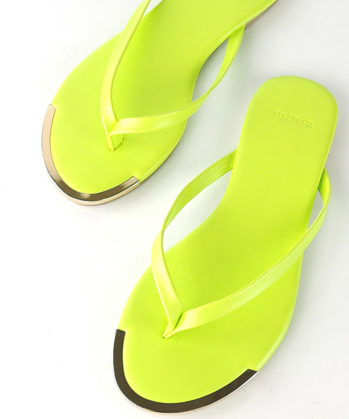 minia(ミニア)の「トングサンダル/フラットサンダル □(サンダル・レディース・ホワイト/ブラック/グリーン/パープル/シルバー/イエロー/ベージュ/ゴールド/パイソン/ブラウン系その他/ホワイト系その他/ライトグリーン・S/M/L/LL)」の9枚目の写真