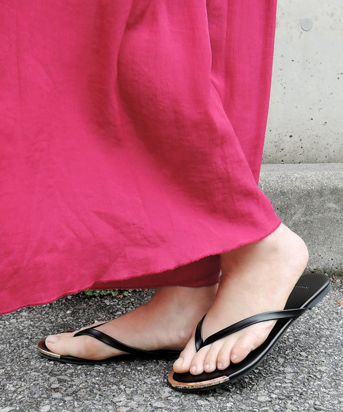 minia(ミニア)の「トングサンダル/フラットサンダル □(サンダル・レディース・ホワイト/ブラック/グリーン/パープル/シルバー/イエロー/ベージュ/ゴールド/パイソン/ブラウン系その他/ホワイト系その他/ライトグリーン・S/M/L/LL)」の14枚目の写真