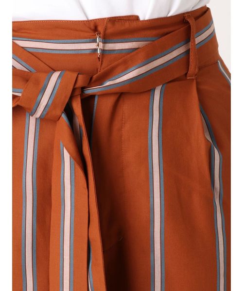 Ungrid(アングリッド)の「ハイウエストストライプパンツ(その他パンツ・レディース・ネイビー/キャメル・SMALL/MEDIUM)」の8枚目の写真