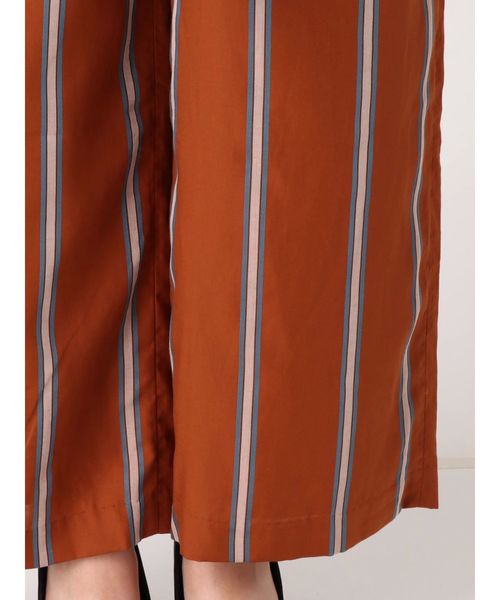 Ungrid(アングリッド)の「ハイウエストストライプパンツ(その他パンツ・レディース・ネイビー/キャメル・SMALL/MEDIUM)」の11枚目の写真
