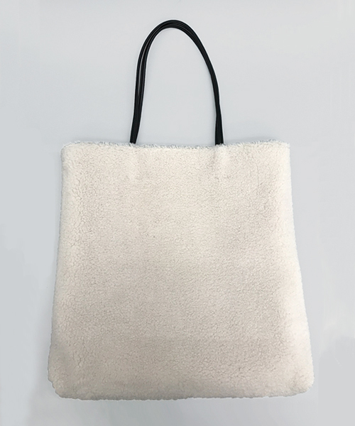 Laugoa(ラウゴア)の「【LAUGOA】 Loose 18526-11031(ショルダーバッグ・レディース・オフホワイト/オレンジ/グリーン/グレイッシュベージュ・FREE)」の5枚目の写真