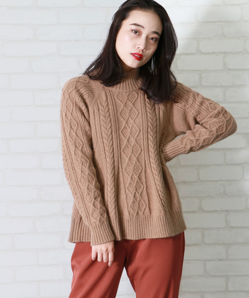 &g'aime(アンジェム)の「ZOZOTOWN限定【&g'aime】アンゴラフレアケーブルニット(ニット/セーター・レディース・ブラック/ベージュ/グレー/グリーン/アイボリー/ロイヤルブルー・FREE)」の10枚目の写真