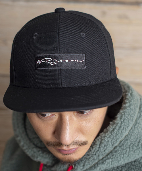 #Re:room（リルーム）の「ボックスロゴ フラットバイザー キャップ（キャップ・メンズ・ホワイト/ブラック/ベージュ/グレー・FREE）」の12枚目の写真