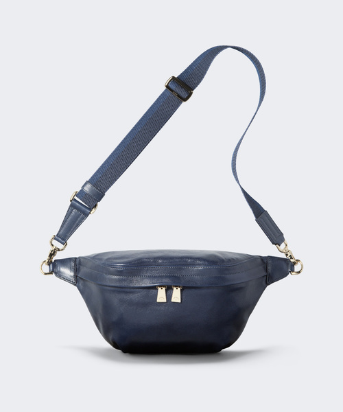 aniary（アニアリ）の「ボディバッグ（アンティークレザー）（ボディバッグ/ウエストポーチ・メンズ・ブラック/ダークブラウン/ダークブルー/キャメル/マルーン/ライトグレー/ブルー系その他/ダークオレンジ/ブラック×グレー/レッド系その他/ダークネイビー/ホワイト系その他・FREE）」の7枚目の写真