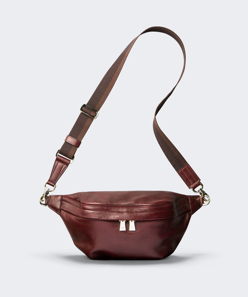 aniary（アニアリ）の「ボディバッグ（アンティークレザー）（ボディバッグ/ウエストポーチ・メンズ・ブラック/ダークブラウン/ダークブルー/キャメル/マルーン/ライトグレー/ブルー系その他/ダークオレンジ/ブラック×グレー/レッド系その他/ダークネイビー/ホワイト系その他・FREE）」の11枚目の写真