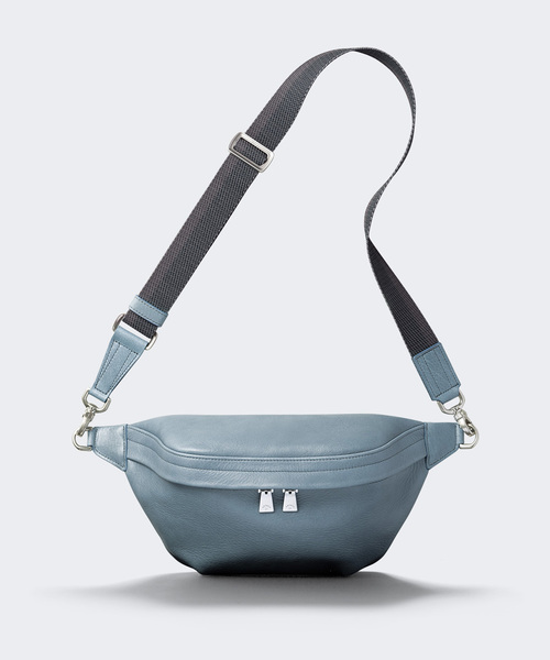 aniary（アニアリ）の「ボディバッグ（アンティークレザー）（ボディバッグ/ウエストポーチ・メンズ・ブラック/ダークブラウン/ダークブルー/キャメル/マルーン/ライトグレー/ブルー系その他/ダークオレンジ/ブラック×グレー/レッド系その他/ダークネイビー/ホワイト系その他・FREE）」の8枚目の写真