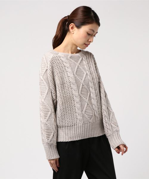 archives（アルシーヴ）の「ケーブルラウンドプルオーバー（ニット/セーター・レディース・グレー/ブラウン/ベージュ・MEDIUM）」の2枚目の写真