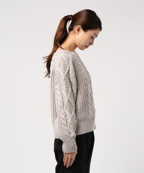 archives（アルシーヴ）の「ケーブルラウンドプルオーバー（ニット/セーター・レディース・グレー/ブラウン/ベージュ・MEDIUM）」の5枚目の写真