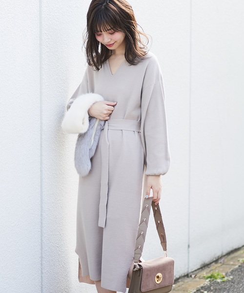 natural couture（ナチュラルクチュール）の「キーネックニットワンピ（ワンピース・レディース・ブラック/ベージュ/ブラウン/ピンク/キャメル・FREE）」の4枚目の写真