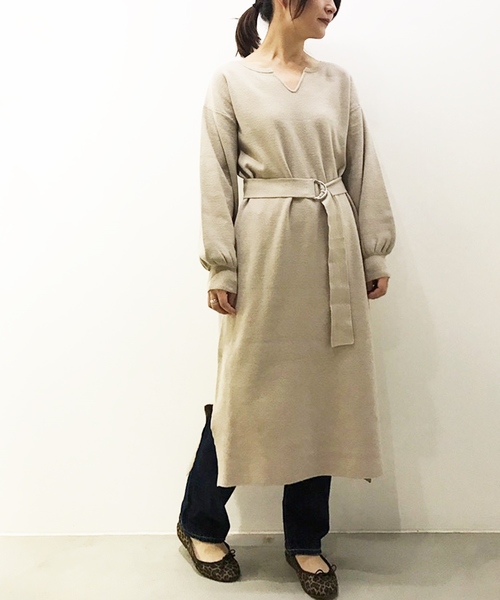 natural couture（ナチュラルクチュール）の「キーネックニットワンピ（ワンピース・レディース・ブラック/ベージュ/ブラウン/ピンク/キャメル・FREE）」の9枚目の写真