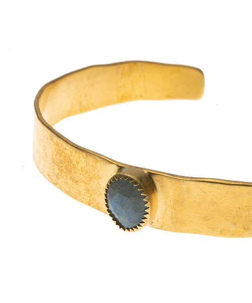 CHAN LUU（チャンルー）の「ラブラドライト バングル BG-5727（バングル/リストバンド・レディース・グレー・フリー）」の5枚目の写真