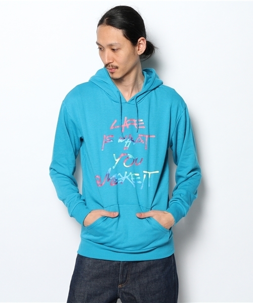 WEGO(ウィゴー)の「WEGO/レインボーロゴプルパーカー(パーカー・メンズ・ホワイト/ブルー/ネイビー/レッド・LARGE/MEDIUM)」の4枚目の写真