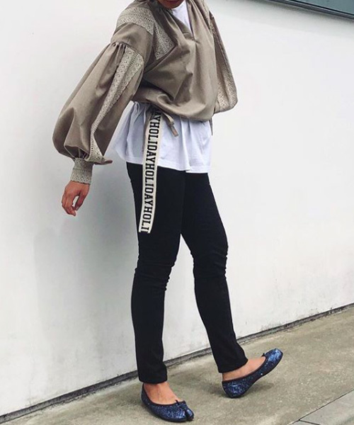 HOLIDAY（ホリデイ）の「SUPER FINE DRY L/S T-SHIRT (TAPE) スーパーファインドライロングスリーブTシャツ (テープ)（Tシャツ/カットソー・レディース・ホワイト/ブラック・ONE SIZE）」の7枚目の写真