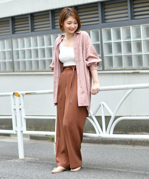 DouDou（ドゥドゥ）の「バック切替ビッグシャツ（シャツ/ブラウス・レディース・ピンク/オフホワイト/ブラウン・FREE）」の5枚目の写真