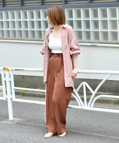 DouDou（ドゥドゥ）の「バック切替ビッグシャツ（シャツ/ブラウス・レディース・ピンク/オフホワイト/ブラウン・FREE）」の7枚目の写真