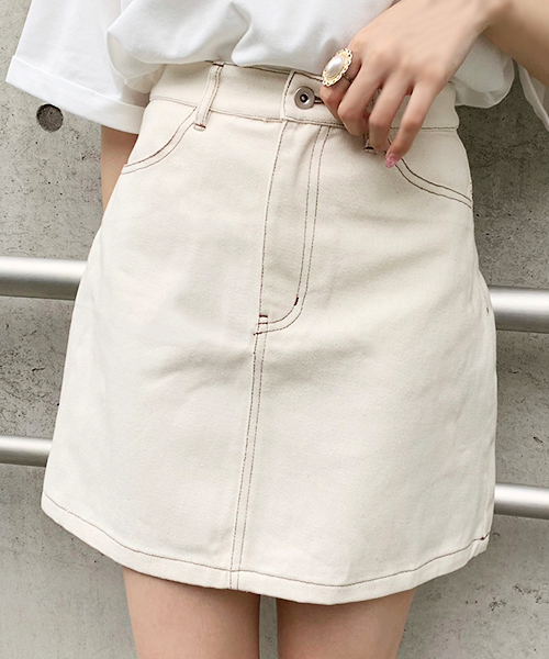 apres jour（アプレジュール）の「ベーシック台形スカート【ZOZOTOWN限定アイテム】19SS（スカート・レディース・ブラック/オフホワイト/インディゴブルー・X-LARGE/SMALL/MEDIUM/LARGE）」の4枚目の写真