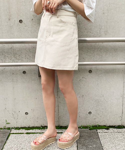 apres jour（アプレジュール）の「ベーシック台形スカート【ZOZOTOWN限定アイテム】19SS（スカート・レディース・ブラック/オフホワイト/インディゴブルー・X-LARGE/SMALL/MEDIUM/LARGE）」の8枚目の写真