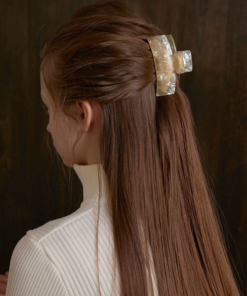 MIELI INVARIANT(ミエリインヴァリアント)の「Marble Stone Hair Clip(バレッタ/ヘアクリップ・レディース・ブラウン/ブラック/ベージュ系その他・FREE)」の12枚目の写真