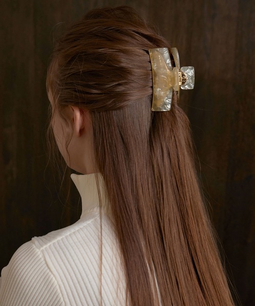 MIELI INVARIANT(ミエリインヴァリアント)の「Marble Stone Hair Clip(バレッタ/ヘアクリップ・レディース・ブラウン/ブラック/ベージュ系その他・FREE)」の13枚目の写真